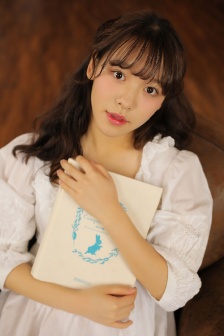 美女黑丝